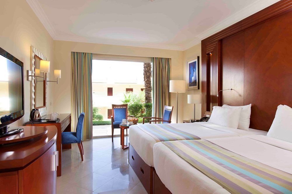 Xperience Kiroseiz Parkland Hotel ชาร์มเอลชีค ภายนอก รูปภาพ A room at the Hilton Sharm El Sheikh